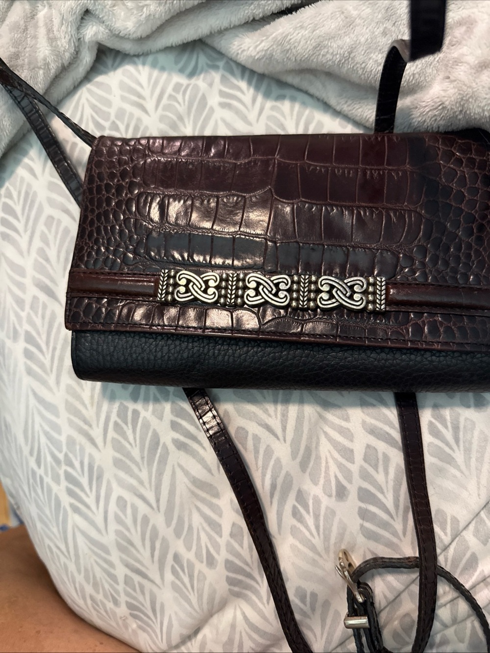 Women's Dark Brown Croc-Embossed Crossbody Bag with Silver Accents